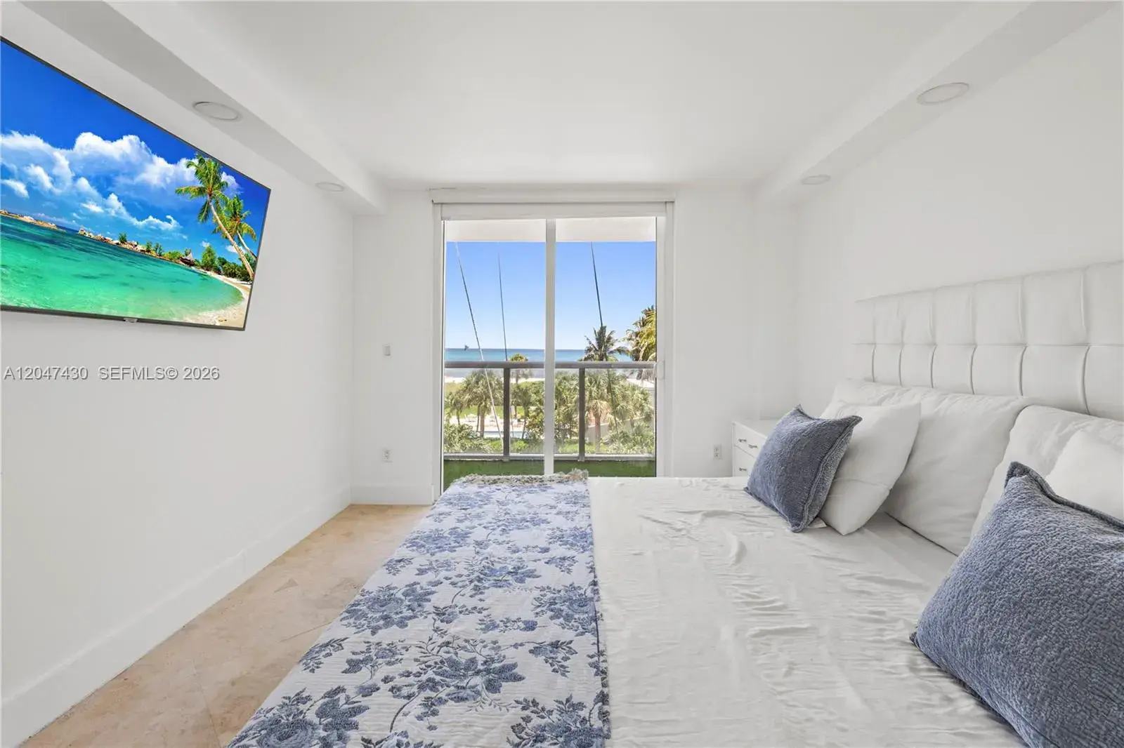 2457 Collins Ave # 406, Miami Beach FL 33140