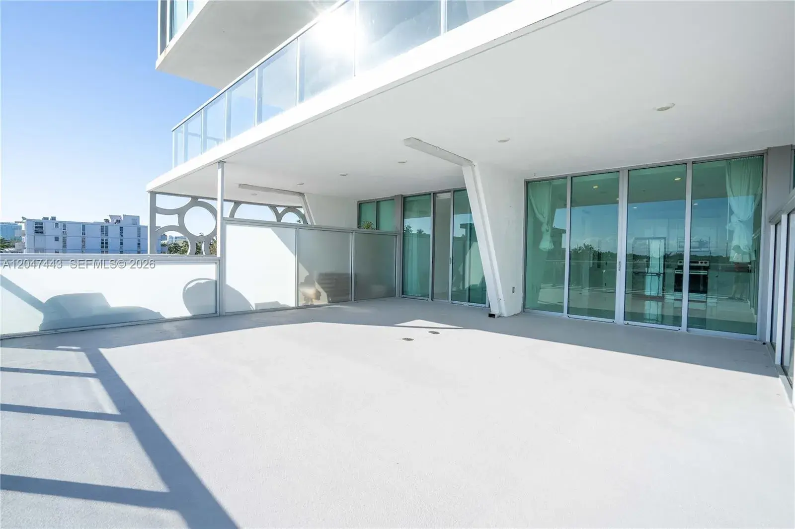 8425 Crespi Blvd # 303, Miami Beach FL 33141