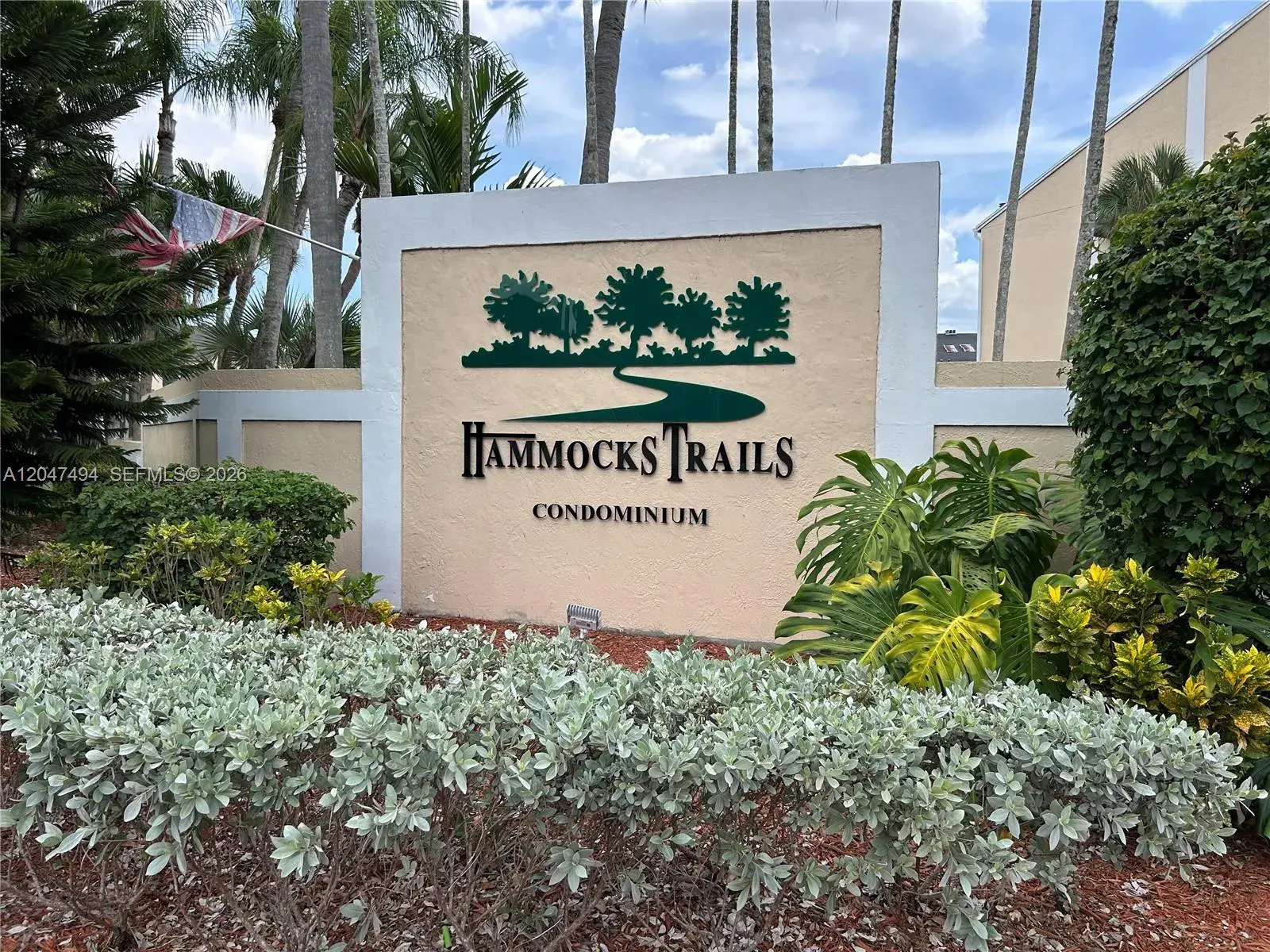 1 bedroom 1 bath for sale at 15340 SW 106th Ter # 817, Miami FL 33196