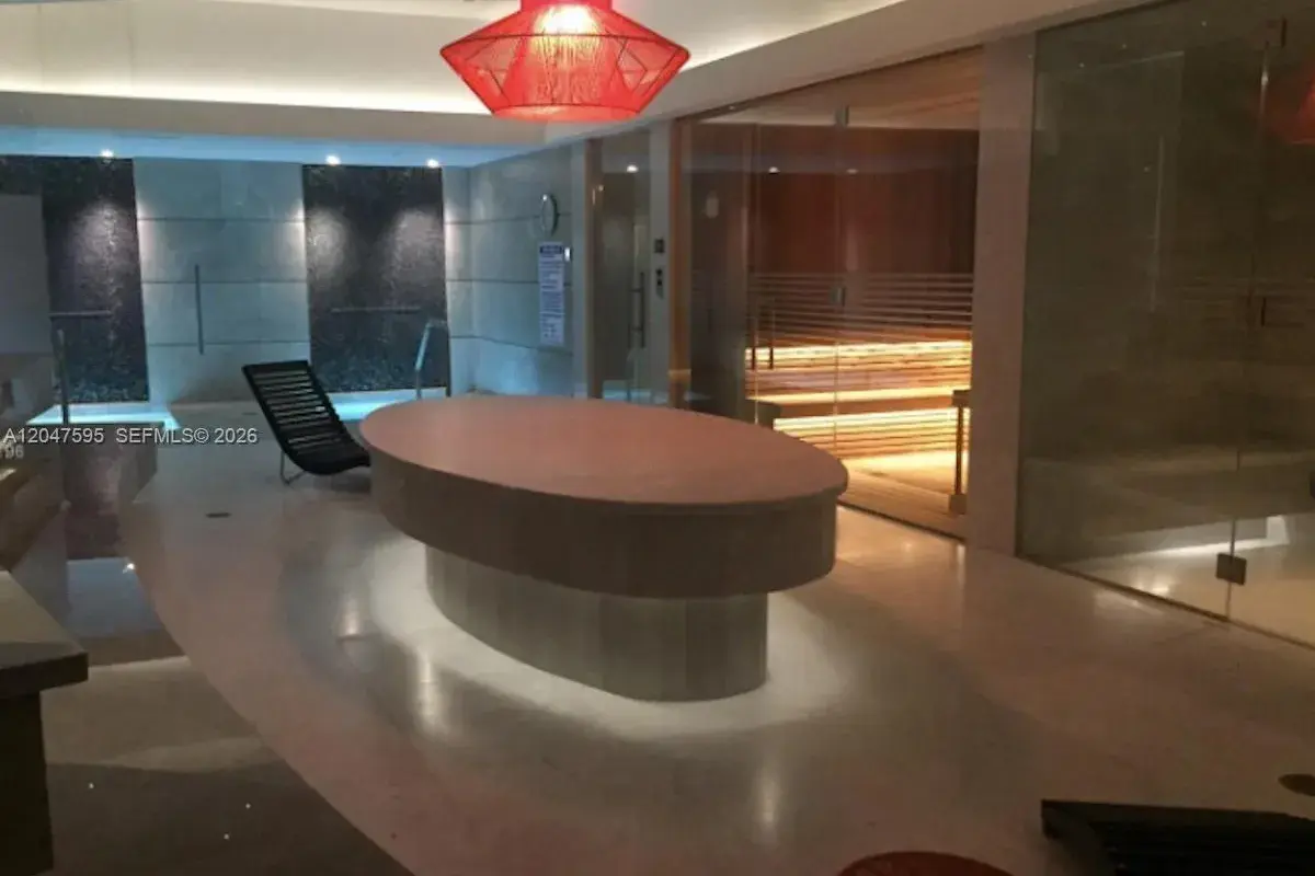1010 Brickell Ave # 3709, Miami FL 33131