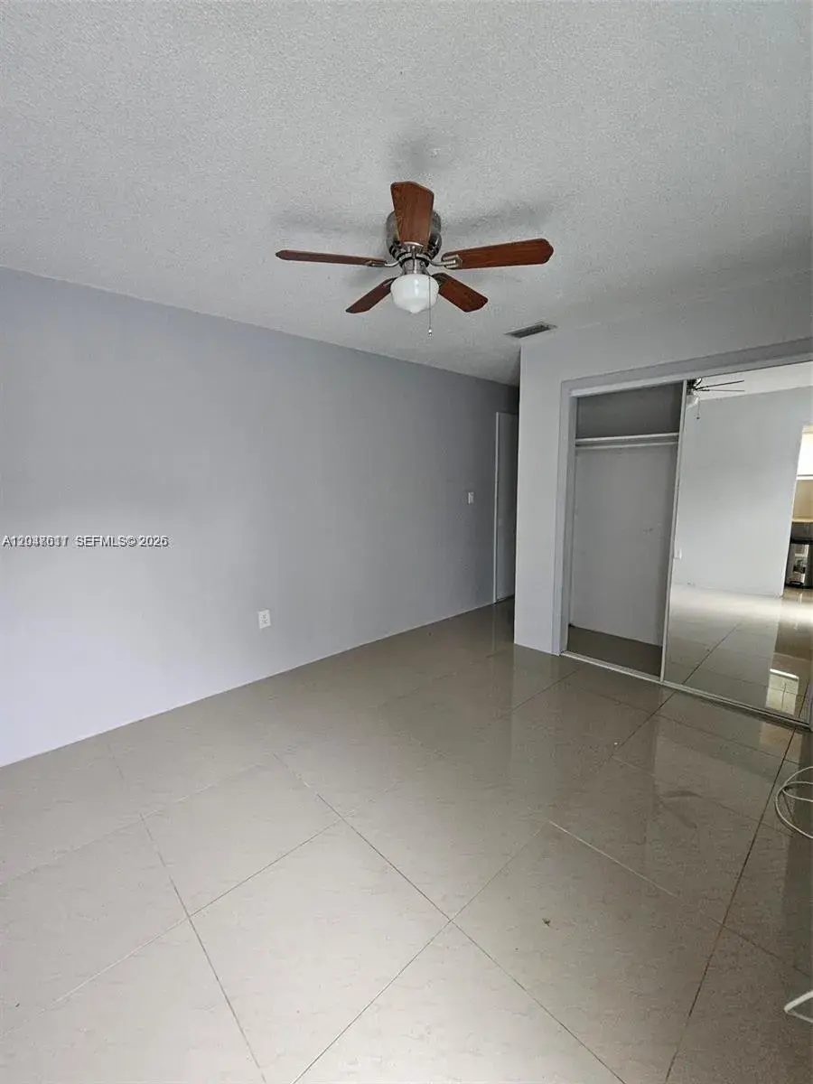 915 SW 16th St # 2, Fort Lauderdale FL 33315