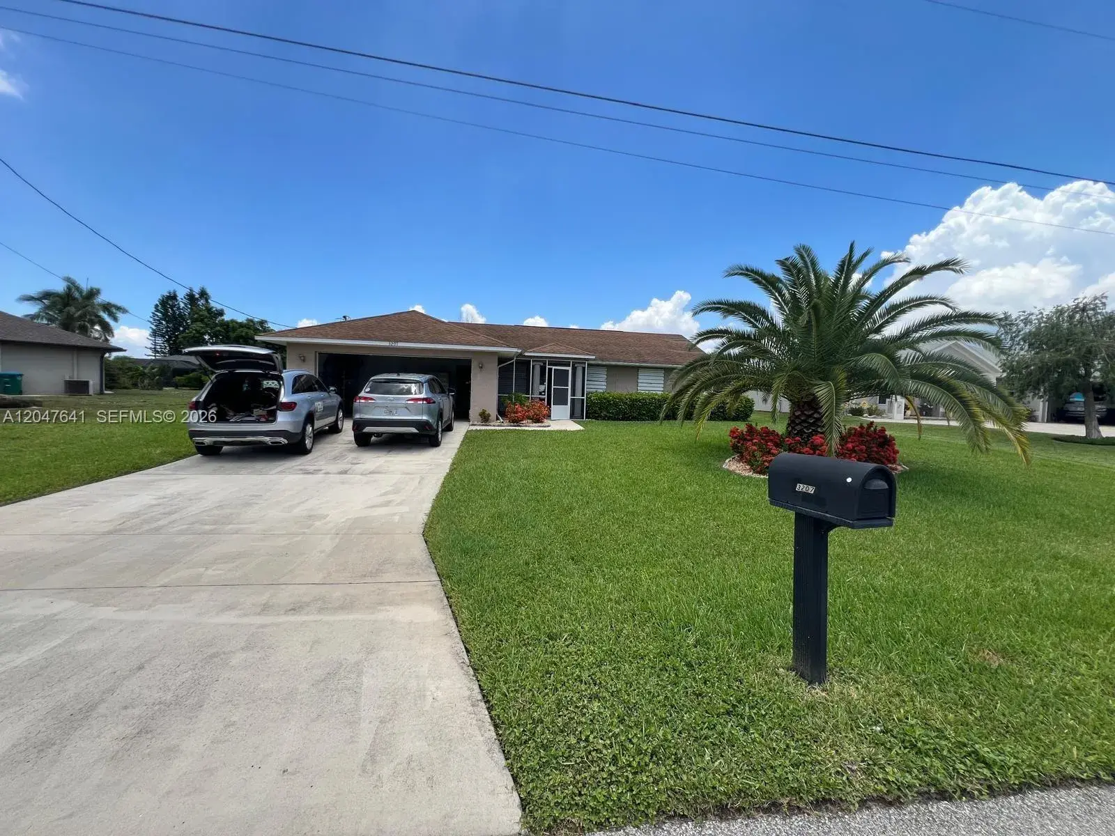 3 bedroom 2 bath Residential for sale at 3207 SE 1st PL, Cape Coral FL 33904