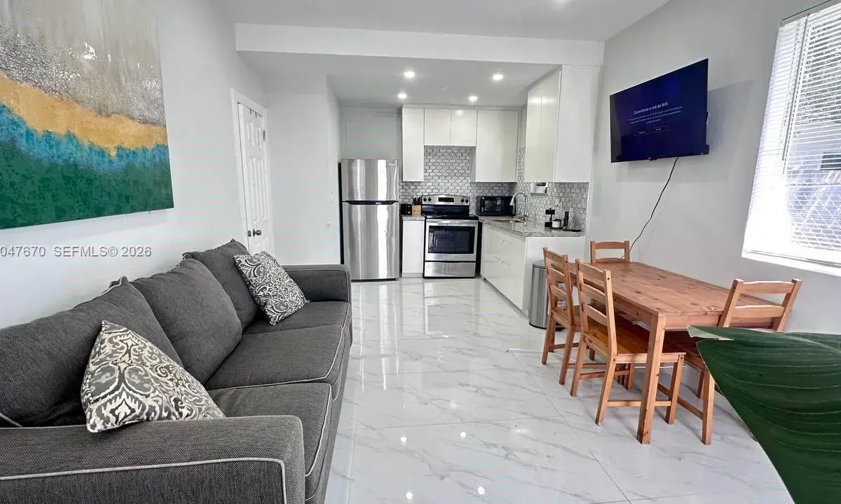320 SW 29th Rd, Miami FL 33129