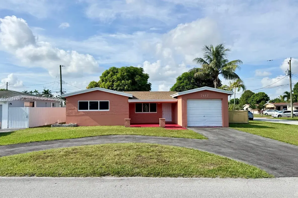 7612 Plantation Blvd, Miramar FL 33023