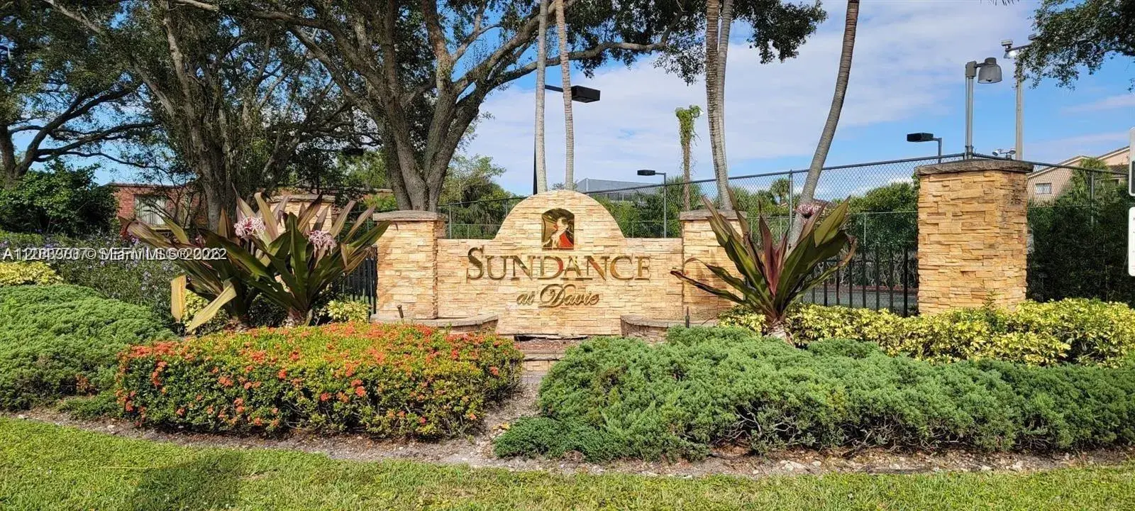 2 bedroom 2 bath for sale at 2846 S University Dr # 4308, Davie FL 33328