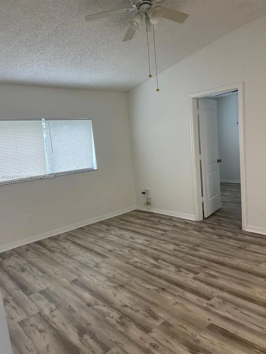 3660 N 56th Ave # 601, Hollywood FL 33021