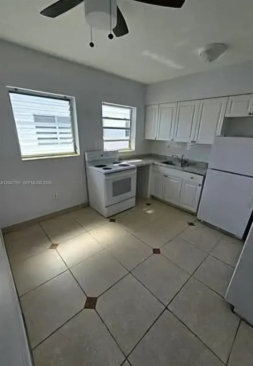 1420 NE 171st St # 2, North Miami Beach FL 33162