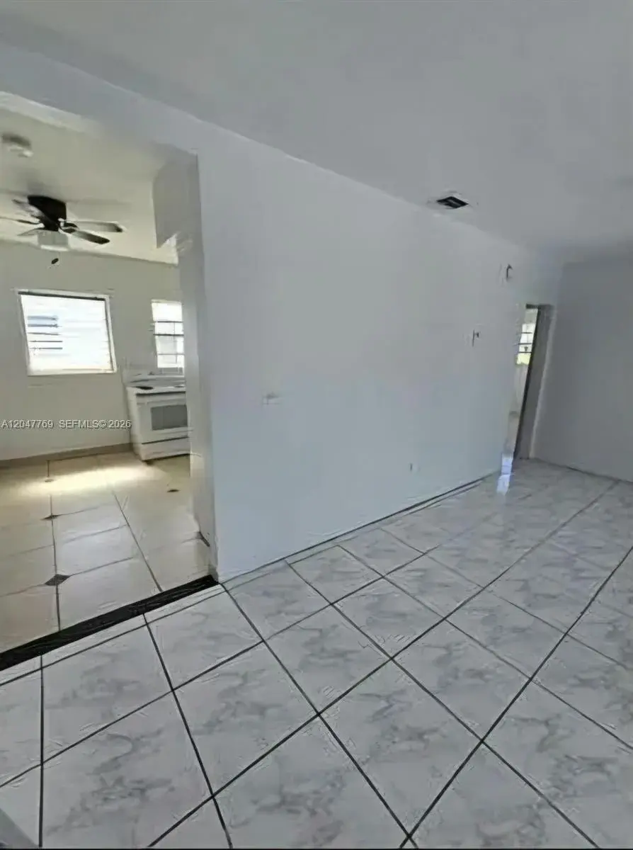 1420 NE 171st St # 2, North Miami Beach FL 33162