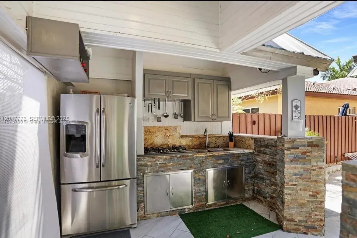 2535 NE 41st Ave, Homestead FL 33033