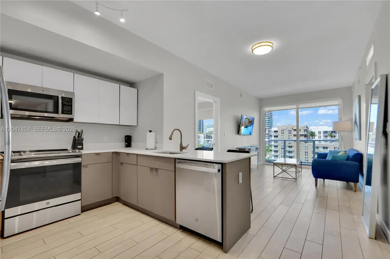 321 NE 26th St # 806, Miami FL 33137