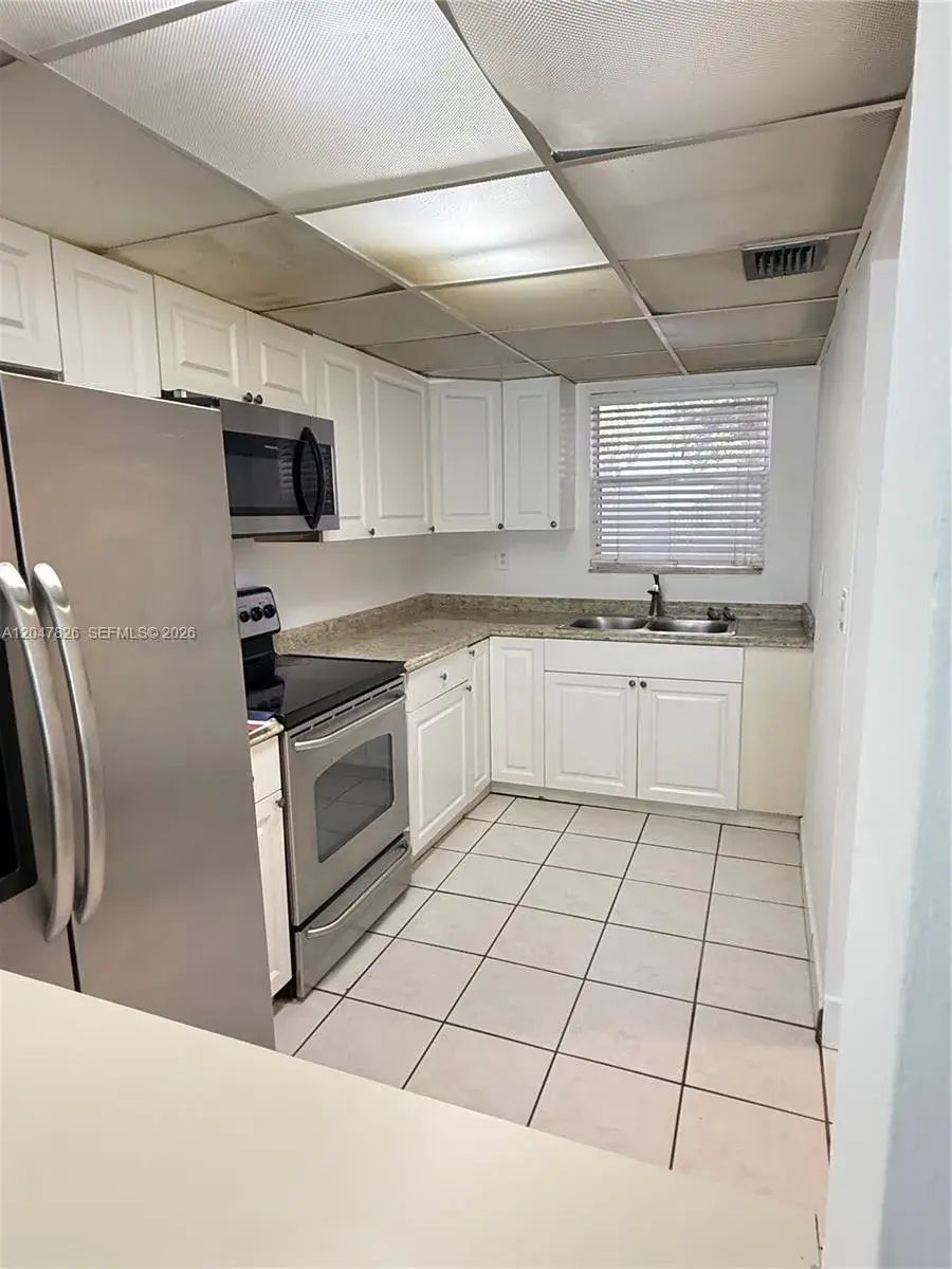 1 bedroom 1 bath for rent at 9367 Fontainebleau Blvd # G201, Miami FL 33172