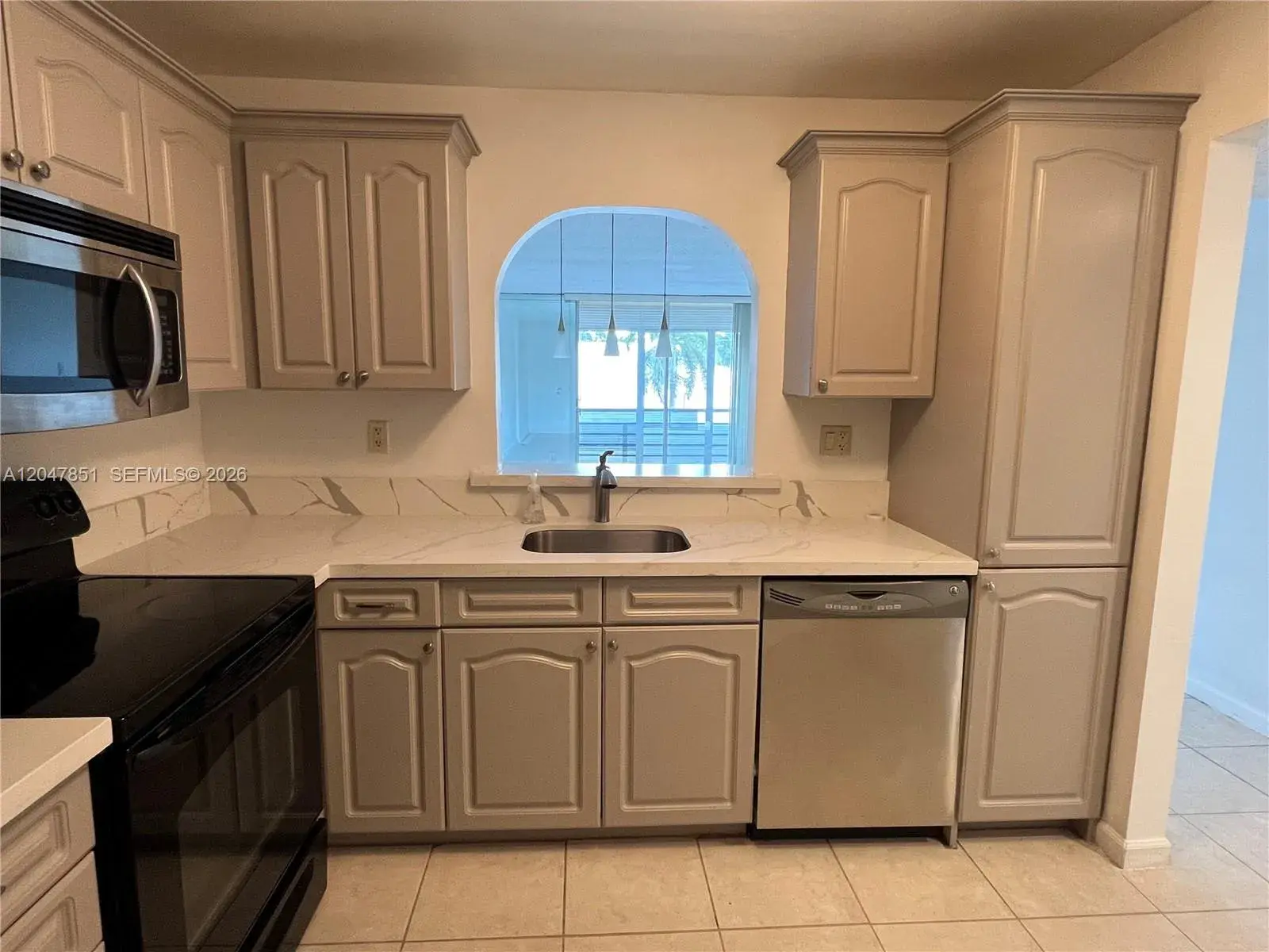 403 NW 68th Ave # 206, Plantation FL 33317