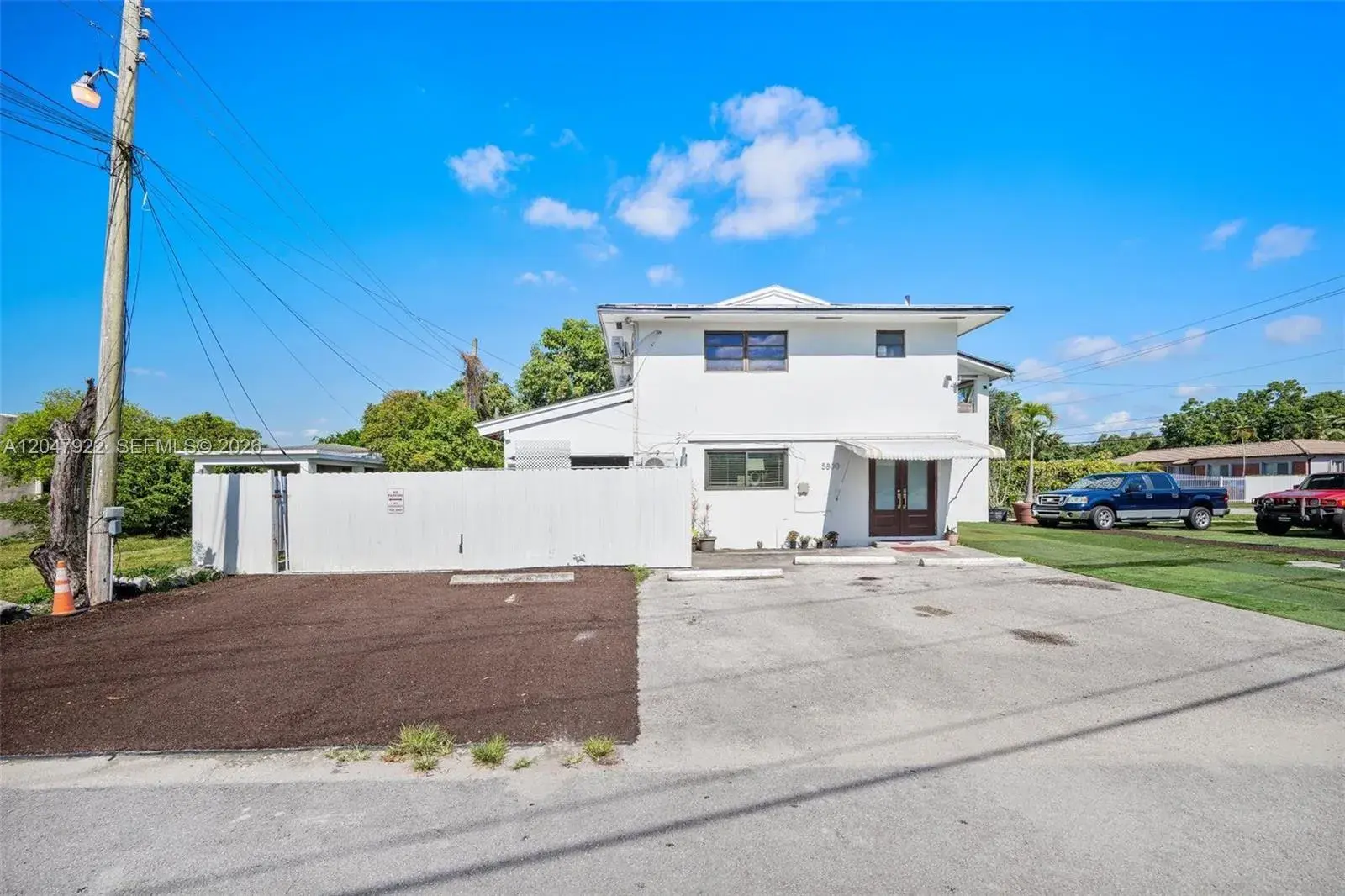 4 bedroom 4 bath for sale at 5800 SW 20th St, Miami FL 33155