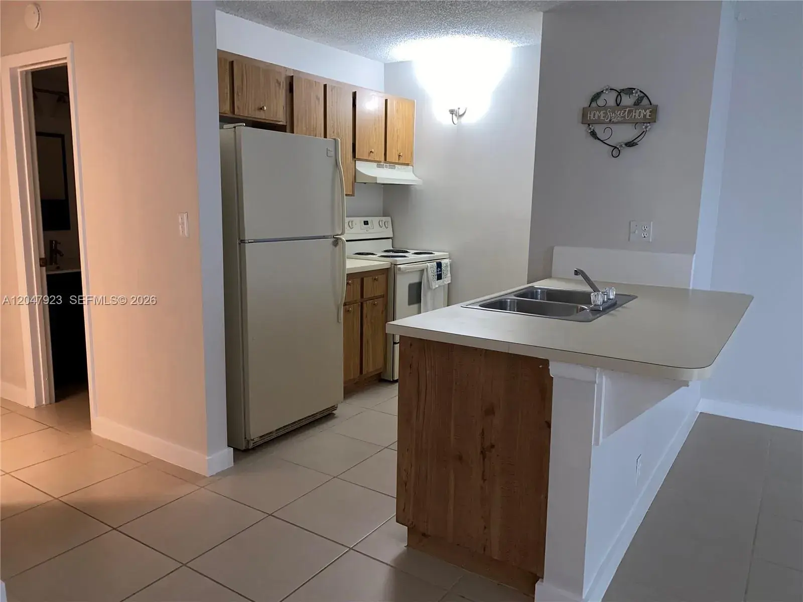 2701 Riverside Dr # B, Coral Springs FL 33065