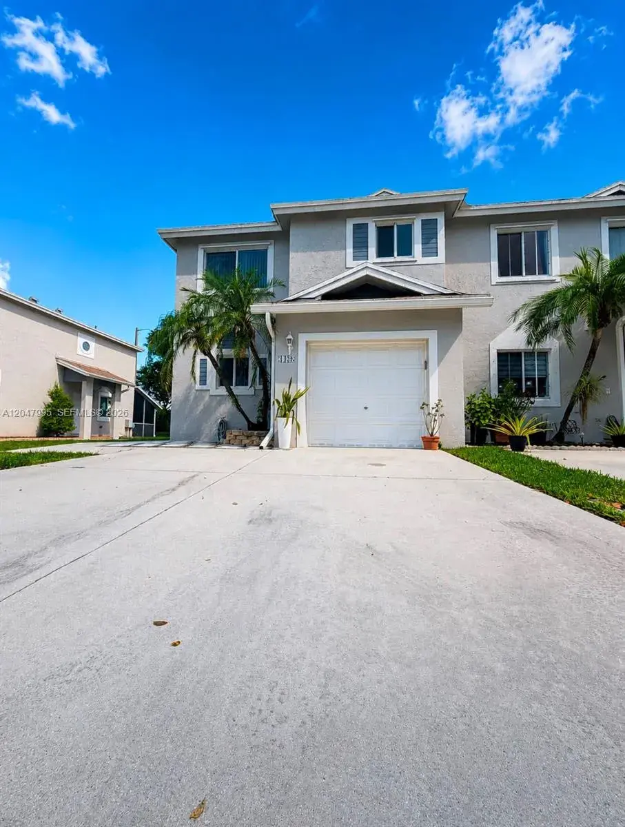 3 bedroom 2 bath for rent at 1428 SW 47th Ave, Deerfield Beach FL 33442