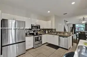 3901 San Simeon Ln, Weston FL 33331