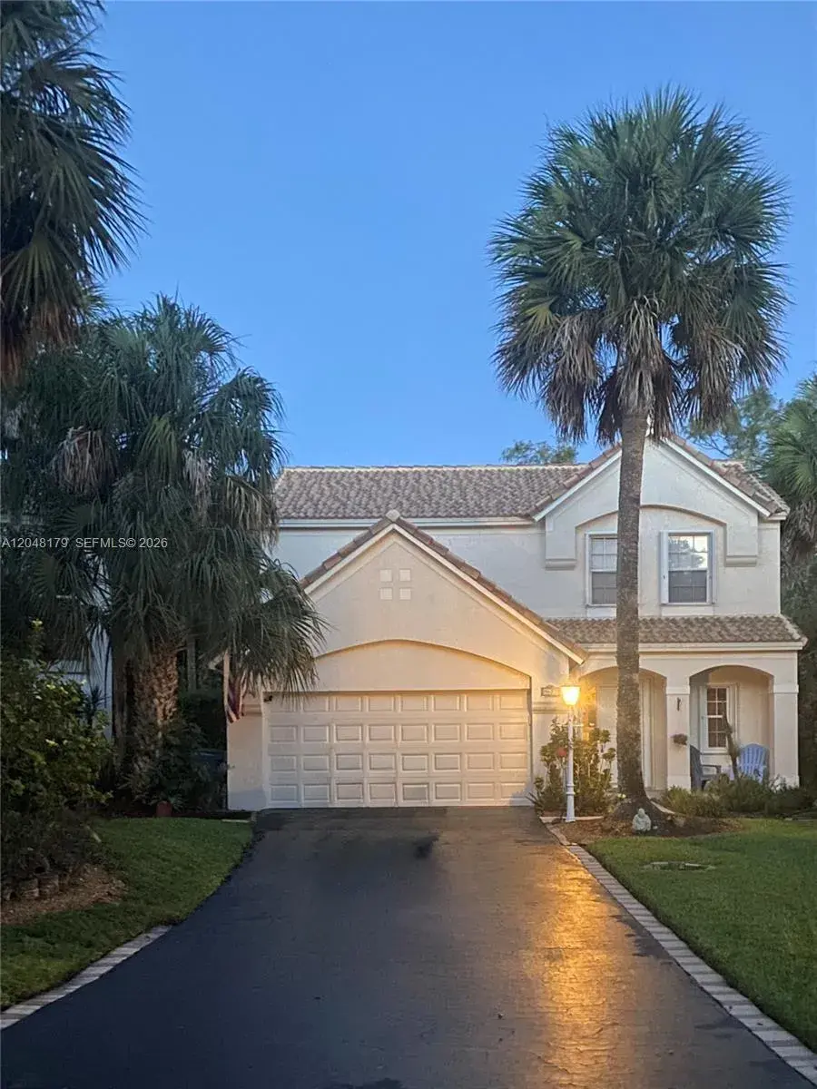 3 bedroom 2 bath for sale at 3871 Jasmine Ln, Coral Springs FL 33065