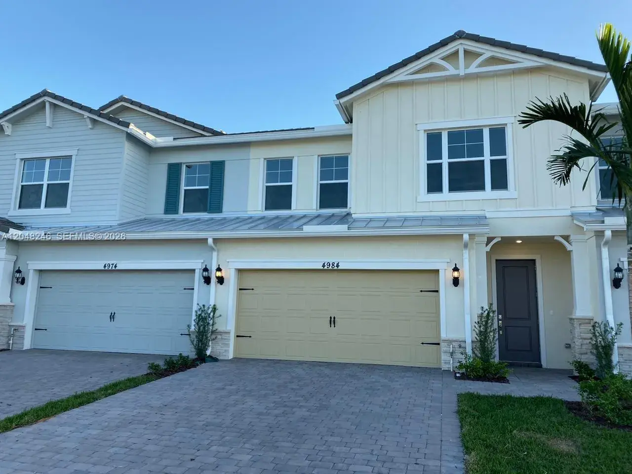 4984 Greenway Dr, Hollywood FL 33021