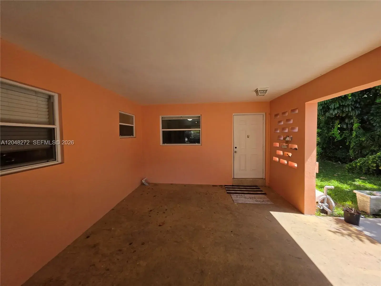 6130 Funston St, Hollywood FL 33023