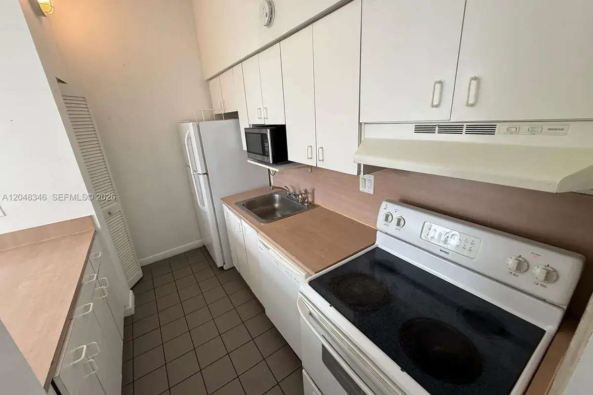 7400 W 20th Ave # 420, Hialeah FL 33016