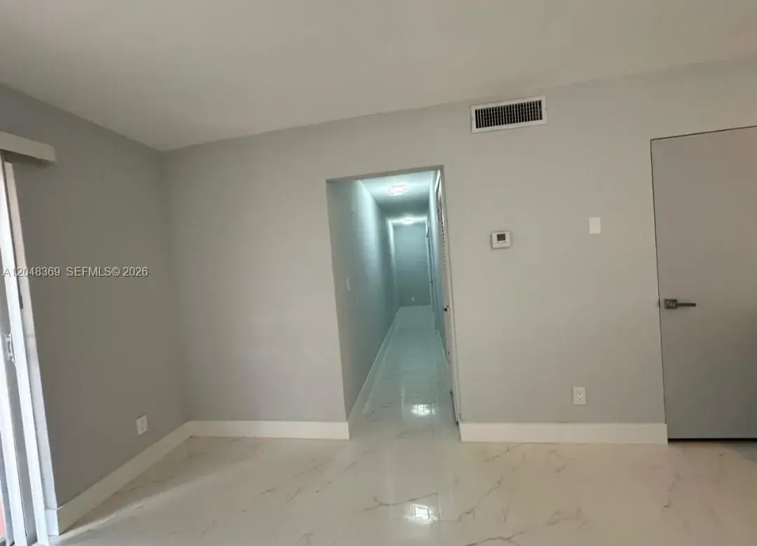 1722 Mayo St # 207, Hollywood FL 33020