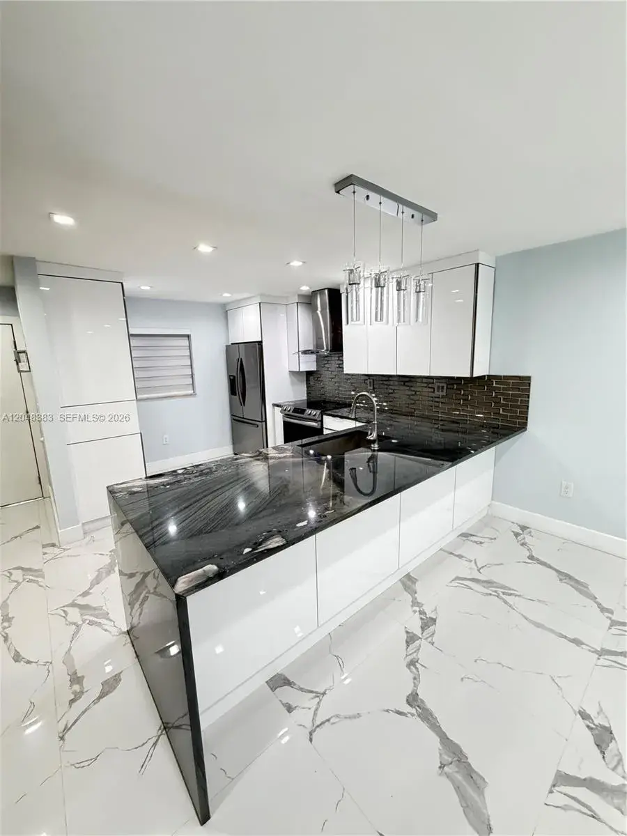 2 bedroom 1 bath for sale at 1100 W 35th St # 4, Hialeah FL 33012