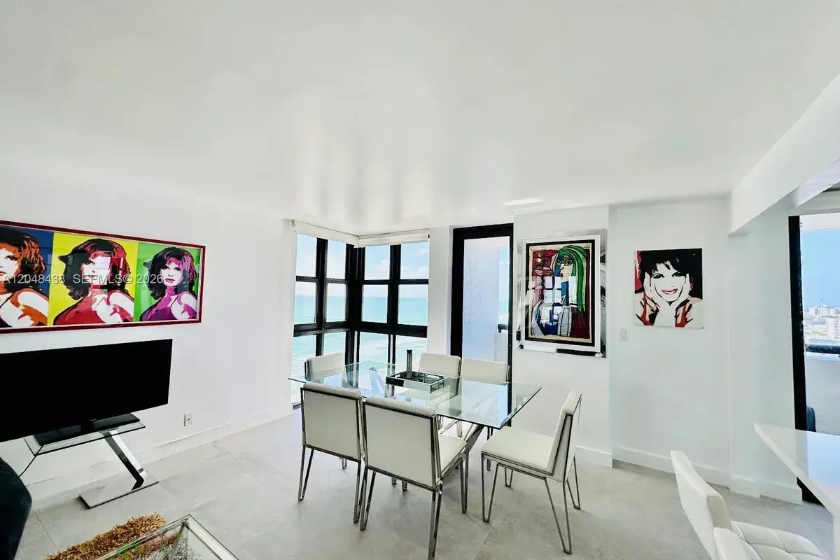 2555 Collins Ave, Miami Beach FL 33140