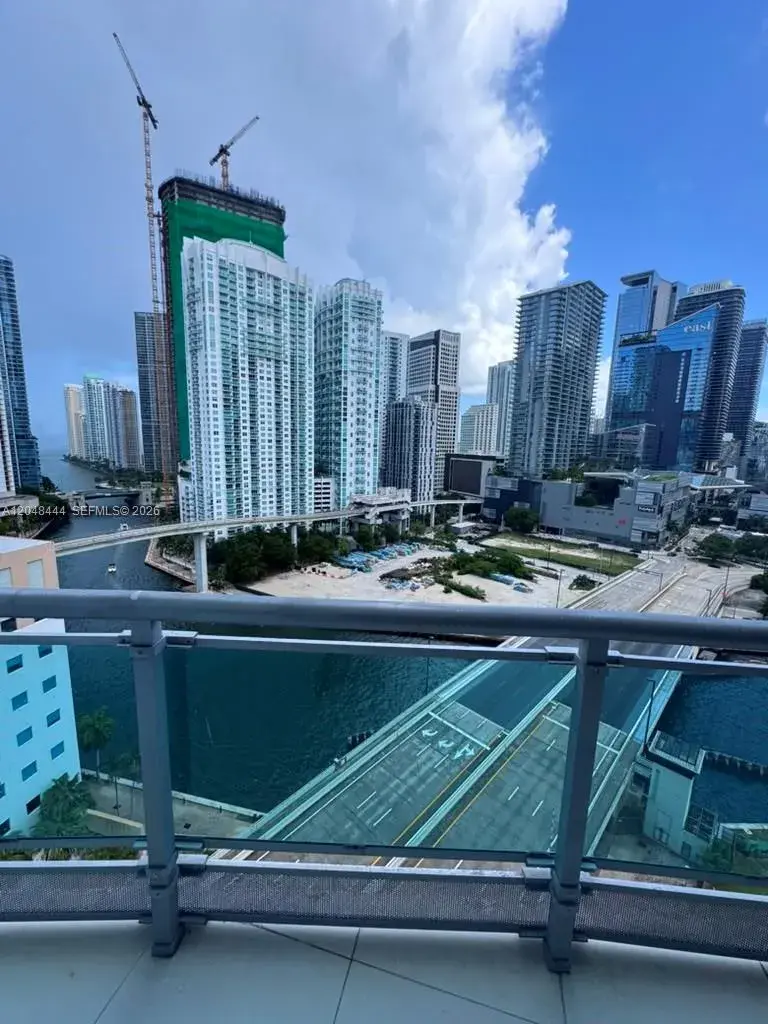 3 bedroom 2 bath Residential Lease for rent at 350 S Miami Ave # 1902, Miami FL 33130