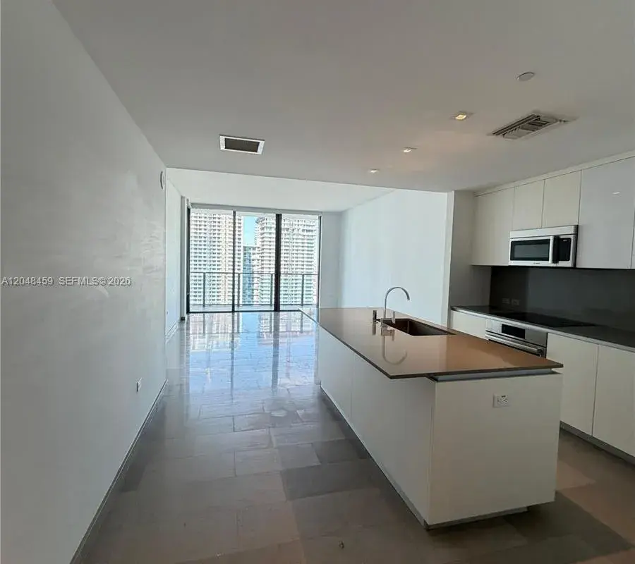 68 SE 6th St # 2506, Miami FL 33131