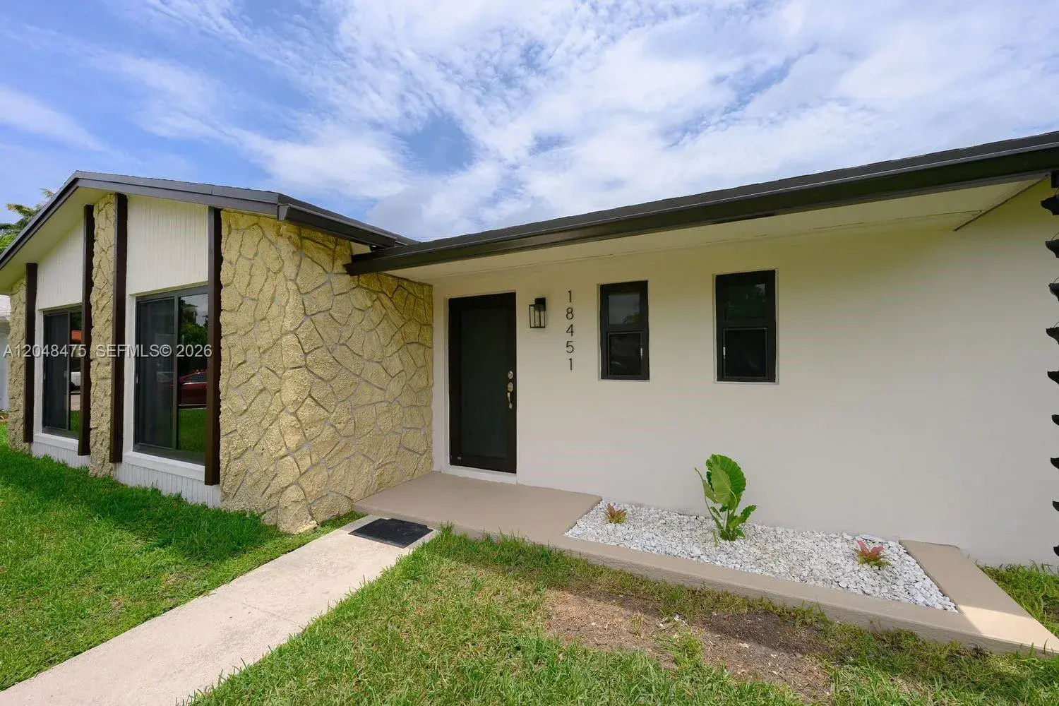 18451 SW 90th Ave, Cutler Bay FL 33157