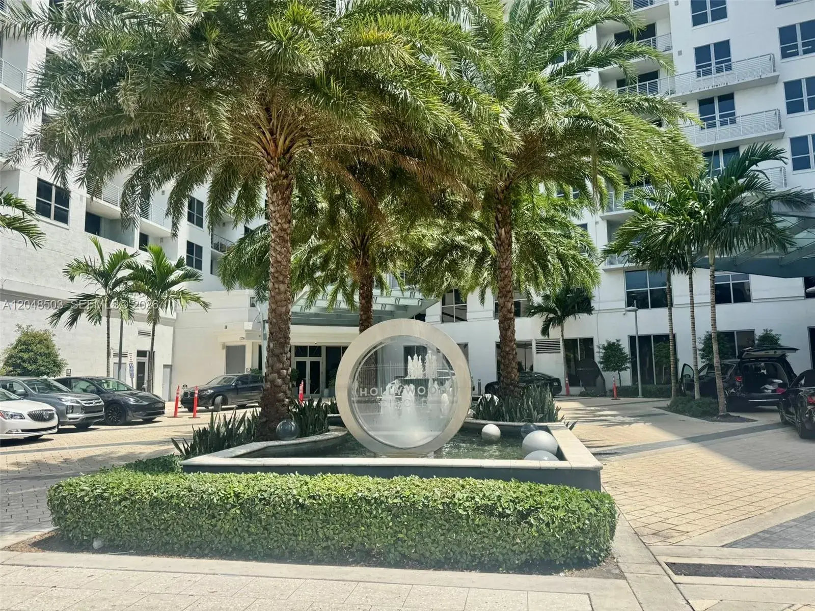 1 bedroom 1 bath Residential for sale at 1776 Polk St # 517, Hollywood FL 33020