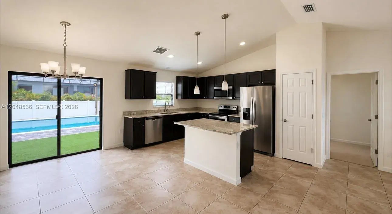 2208 NW 42ND PL, Cape Coral FL 33993