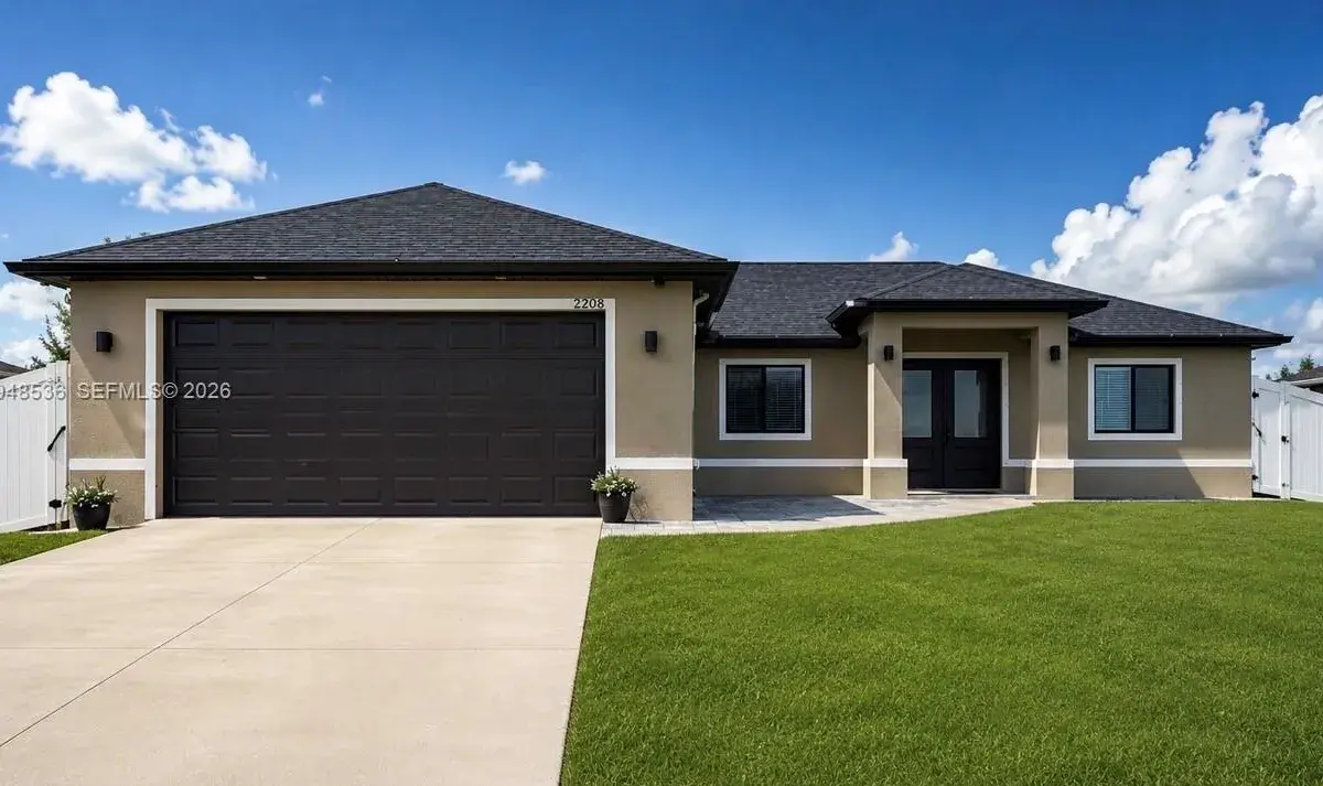 2208 NW 42ND PL, Cape Coral FL 33993