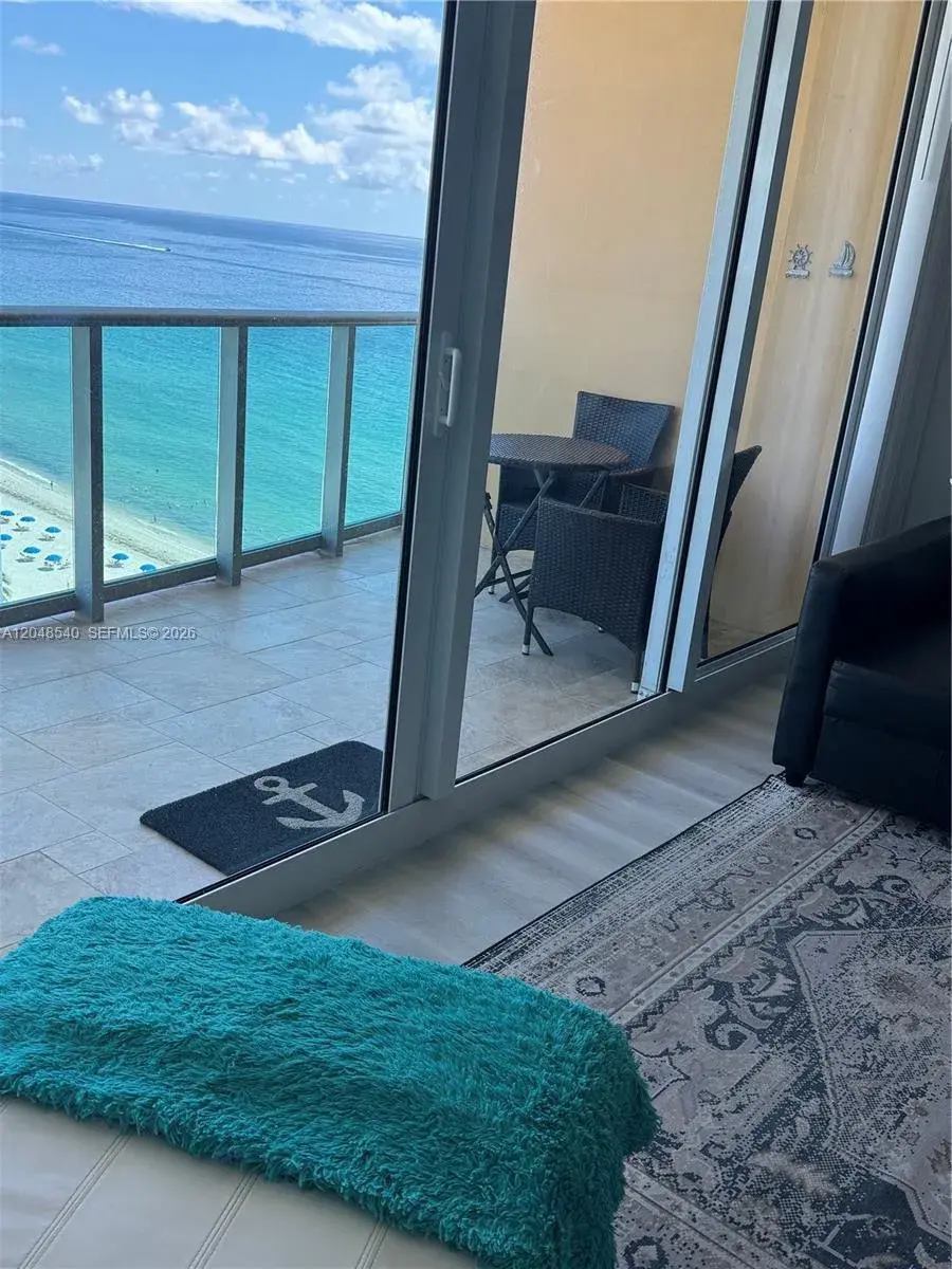 2501 S Ocean Dr, Hollywood FL 33019