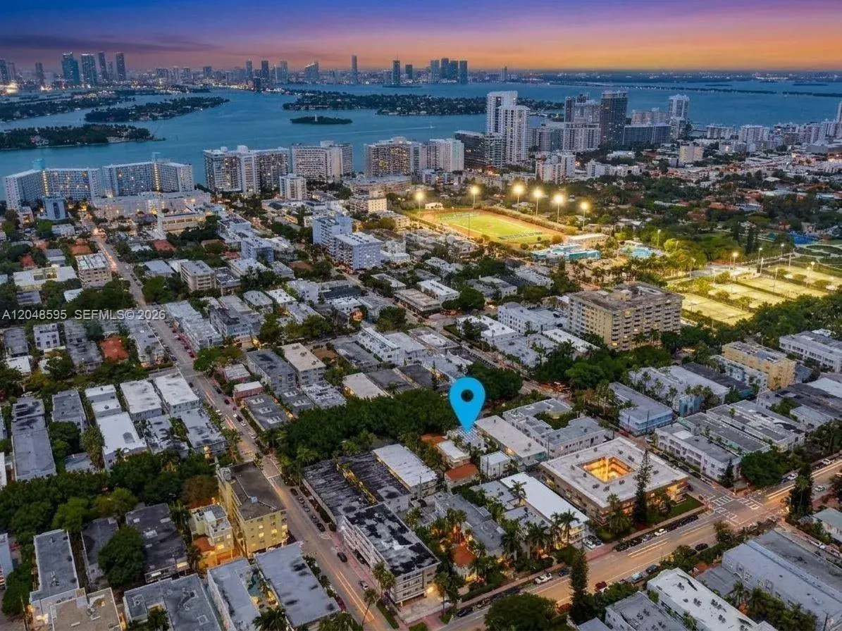 2 bedroom 1 bath Residential Lease for rent at 935 Meridian Ave # 3, Miami Beach FL 33139