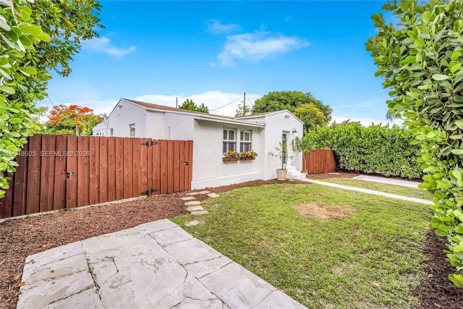 250 NW 40th Ave, Miami FL 33126