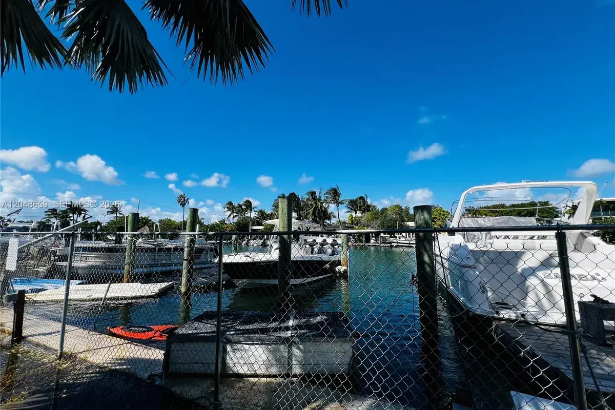 2045 Calais Dr # 8, Miami Beach FL 33141