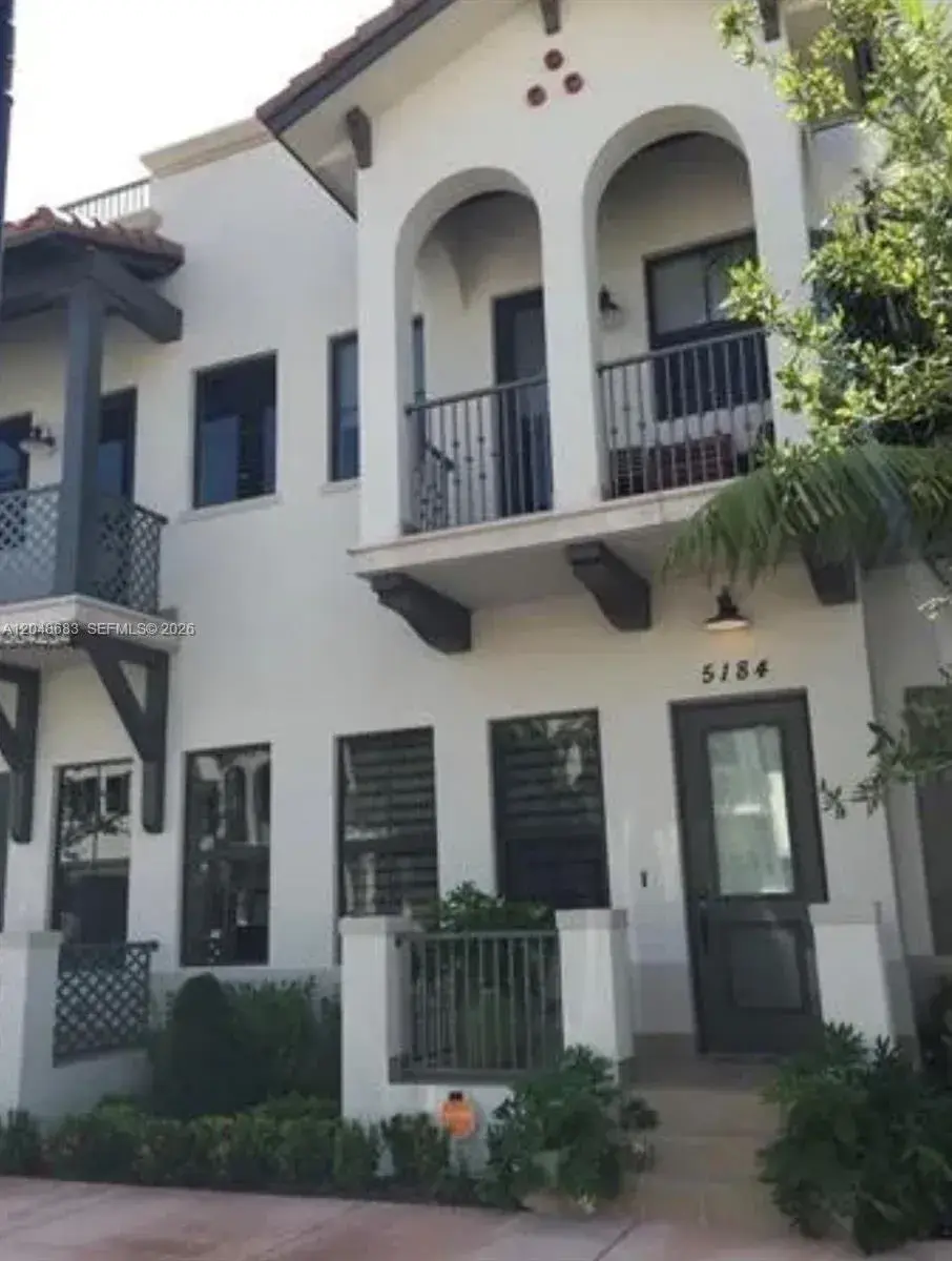 3 bedroom 2 bath Residential for sale at 5184 NW 84th Ave, Doral FL 33166