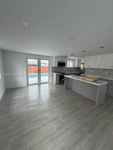 3515-3517 SW 91st Ave, Miami FL 33165