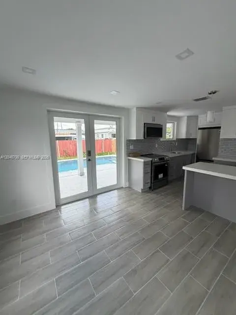 3515-3517 SW 91st Ave, Miami FL 33165
