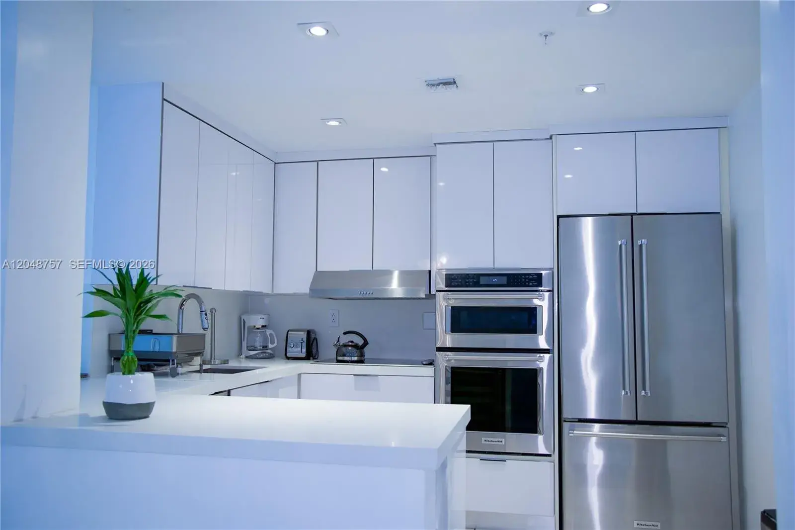 5601 Collins Ave # 1614, Miami Beach FL 33140