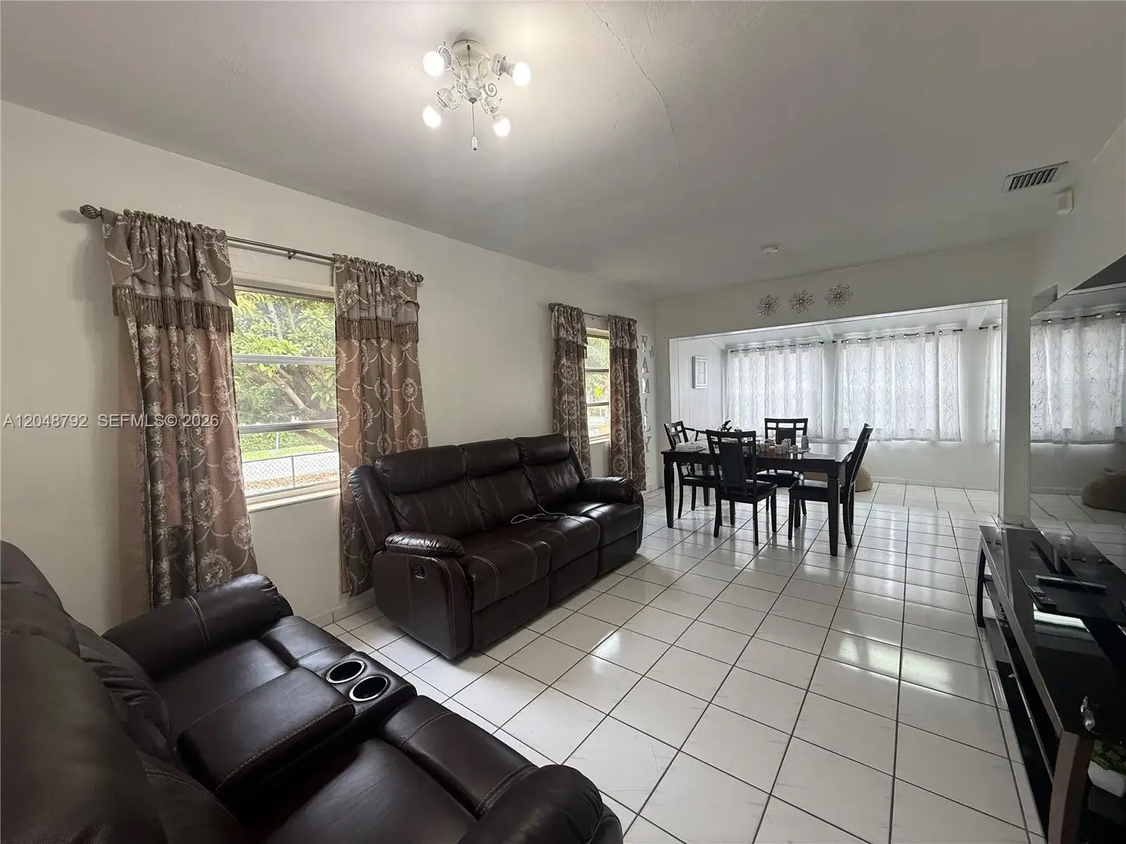 4470 W 1st Ave, Hialeah FL 33012