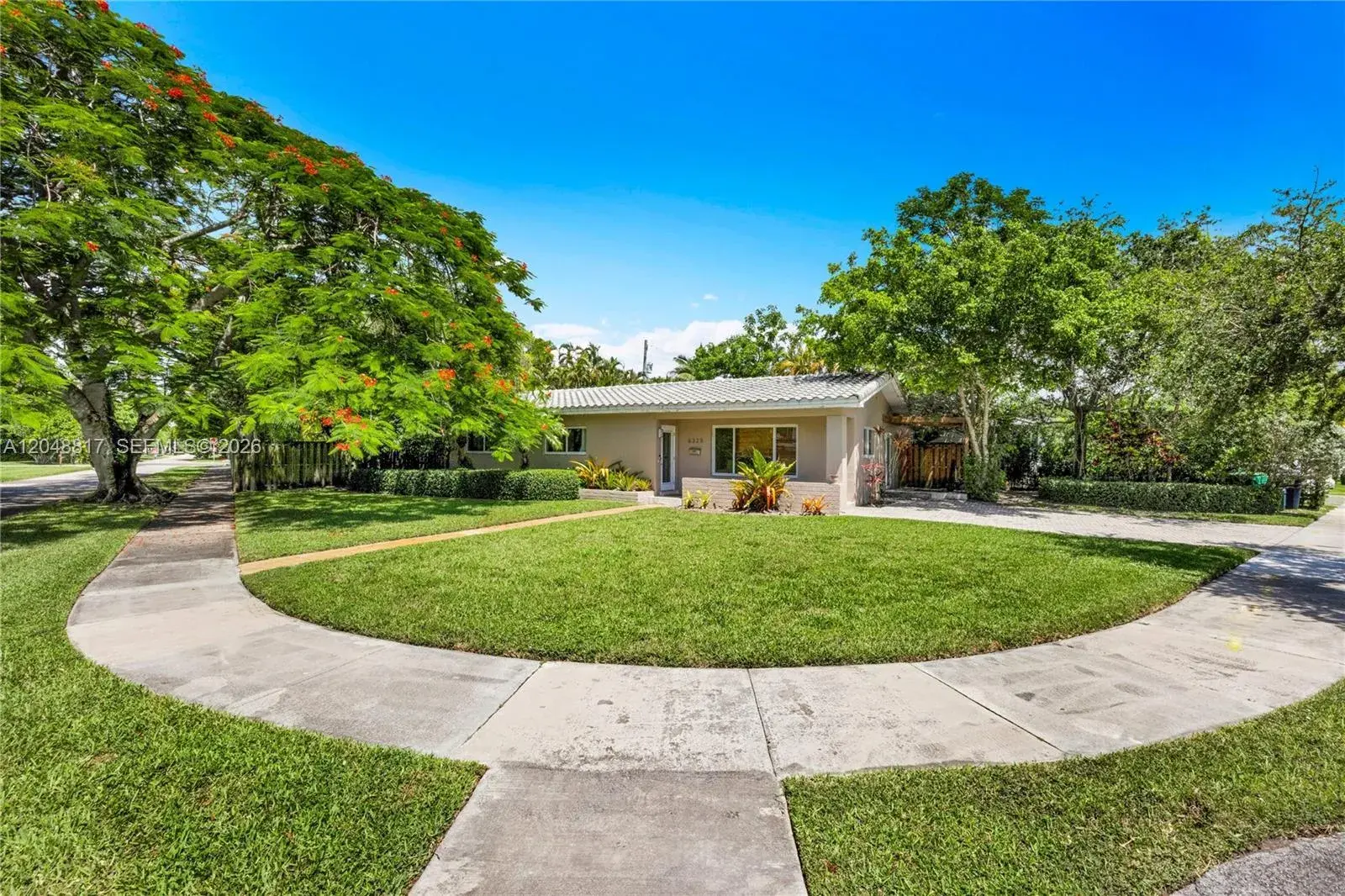 3 bedroom 2 bath for sale at 6325 SW 84th St, Miami FL 33143