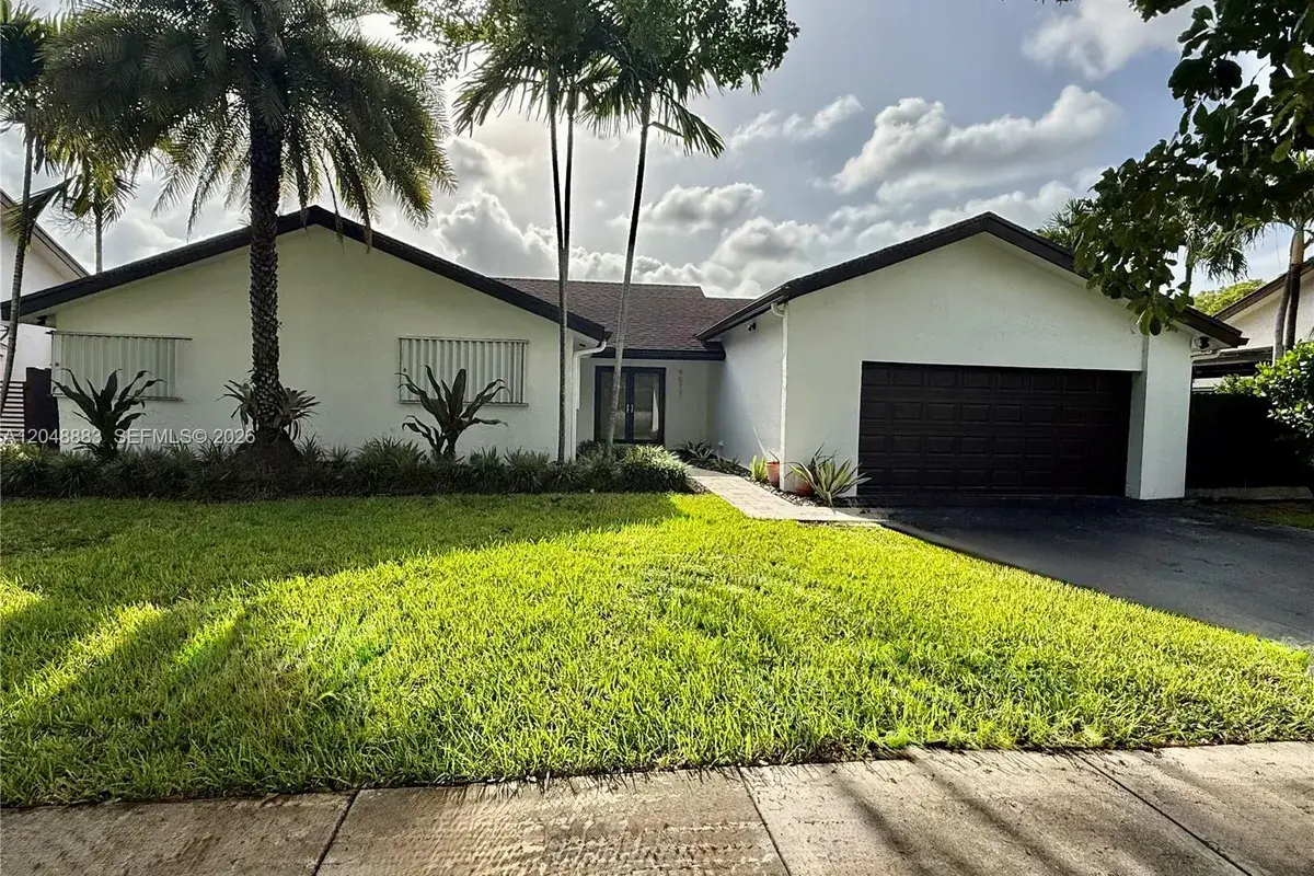 9013 SW 102nd Pl, Miami FL 33176