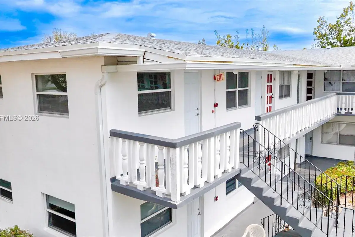 2458 Polk St # 201, Hollywood FL 33020