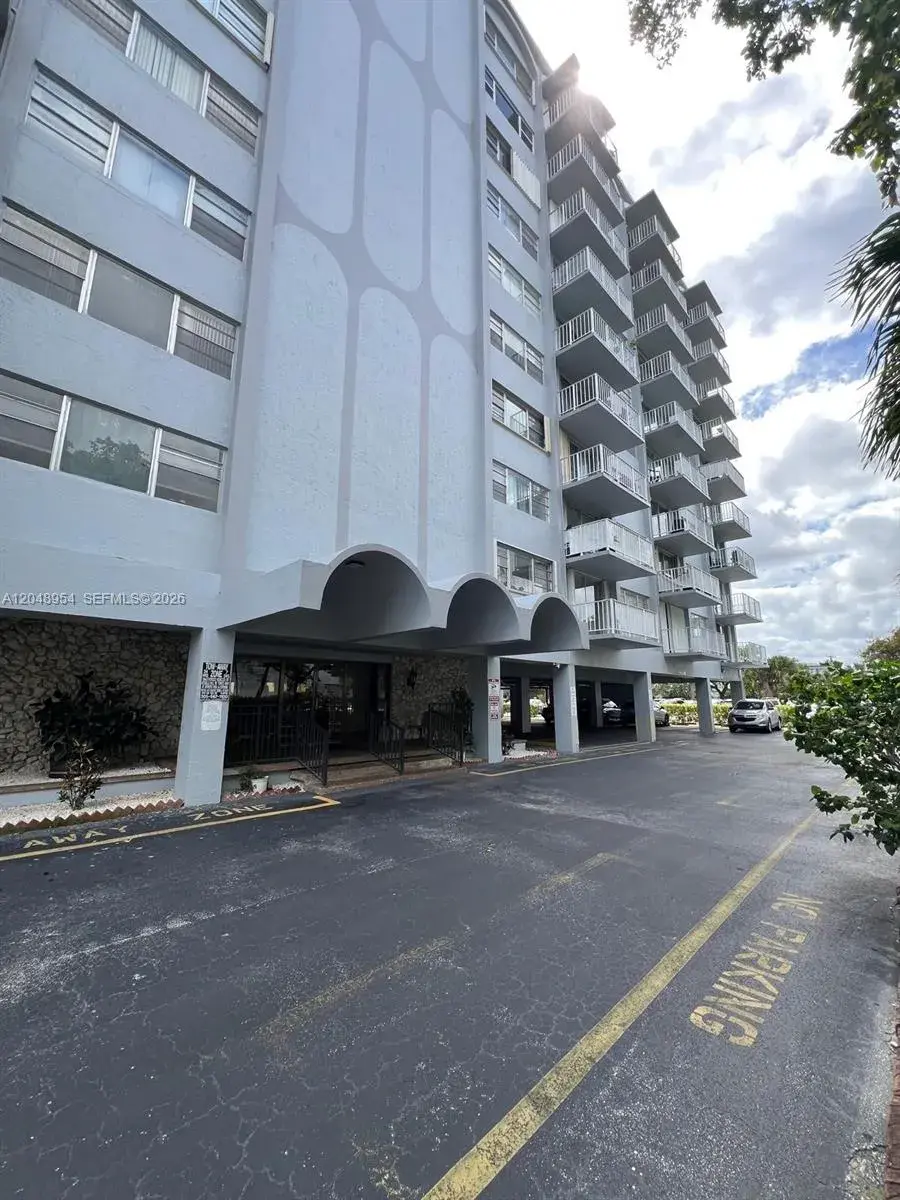 1470 NE 125th Ter # 509, North Miami FL 33161