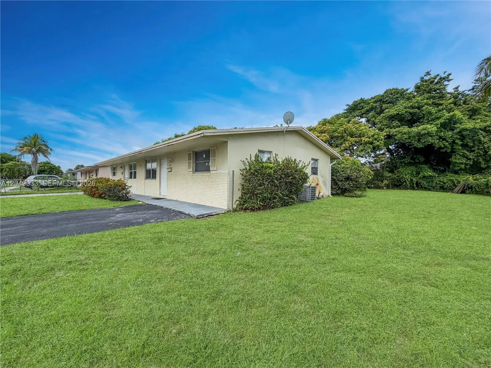 1725 NW 54th Ter # 1725, Lauderhill FL 33313