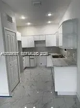 1717 NW 70th St, Miami FL 33147