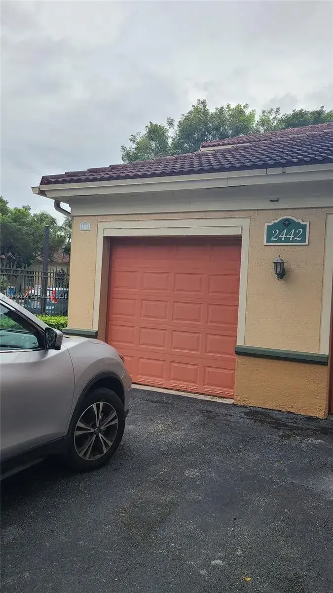 2442 Centergate Dr # 101, Miramar FL 33025