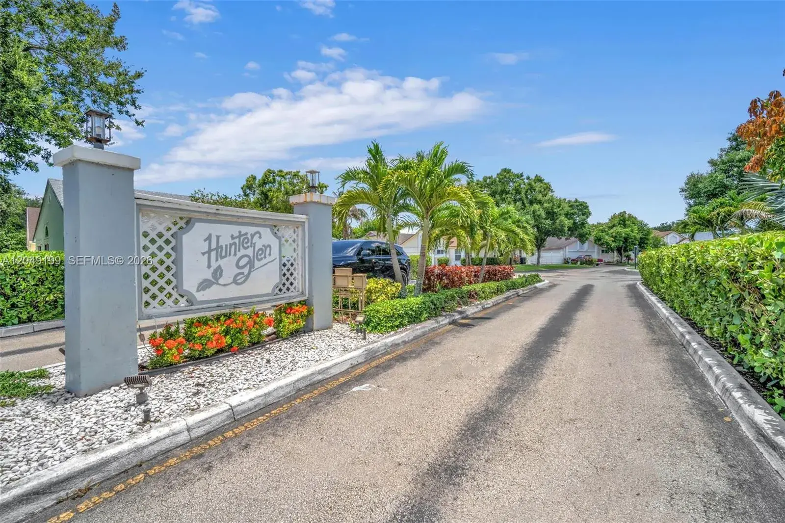 3 bedroom 2 bath for sale at 1108 E Jasmine Ln, North Lauderdale FL 33068